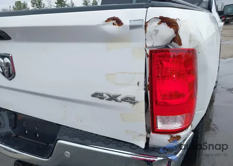 2019 Ram 1500 Classic Big Horn 4X4 6'4 Box z USA, uszkodzony, nr VIN 1C6RR7TT6KS696311